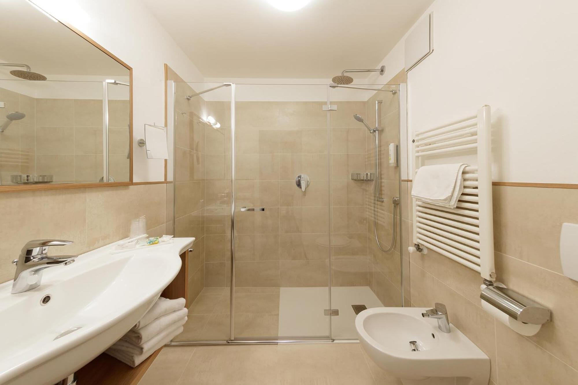 Family Hotel Posta Santa Cristina Val Gardena Экстерьер фото