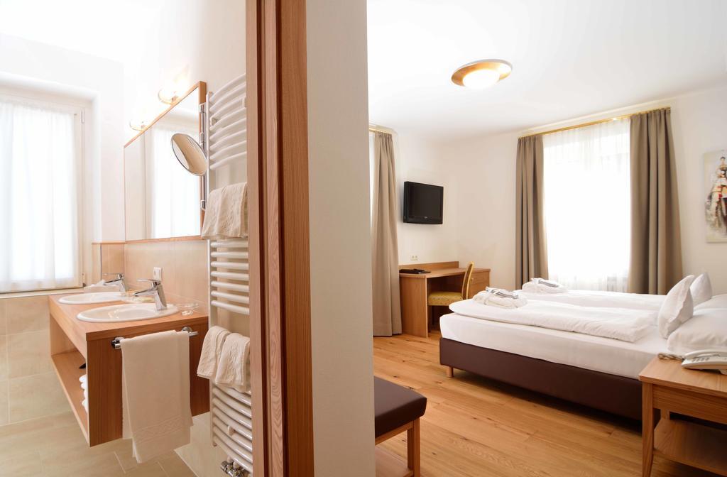 Family Hotel Posta Santa Cristina Val Gardena Экстерьер фото